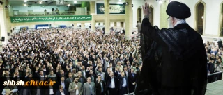 این دانشگاه فرهنگیان یا به تعبیر قدیمی دانشگاه تربیت معلم، با دانشگاه های معمولی فرق دارد، علاوه بر امتیازات دیگر دانشگاه ها، امتیاز تولید معلم، مخصوص این دانشگاه است، به این دانشگاه خیلی باید اهمیت داد.