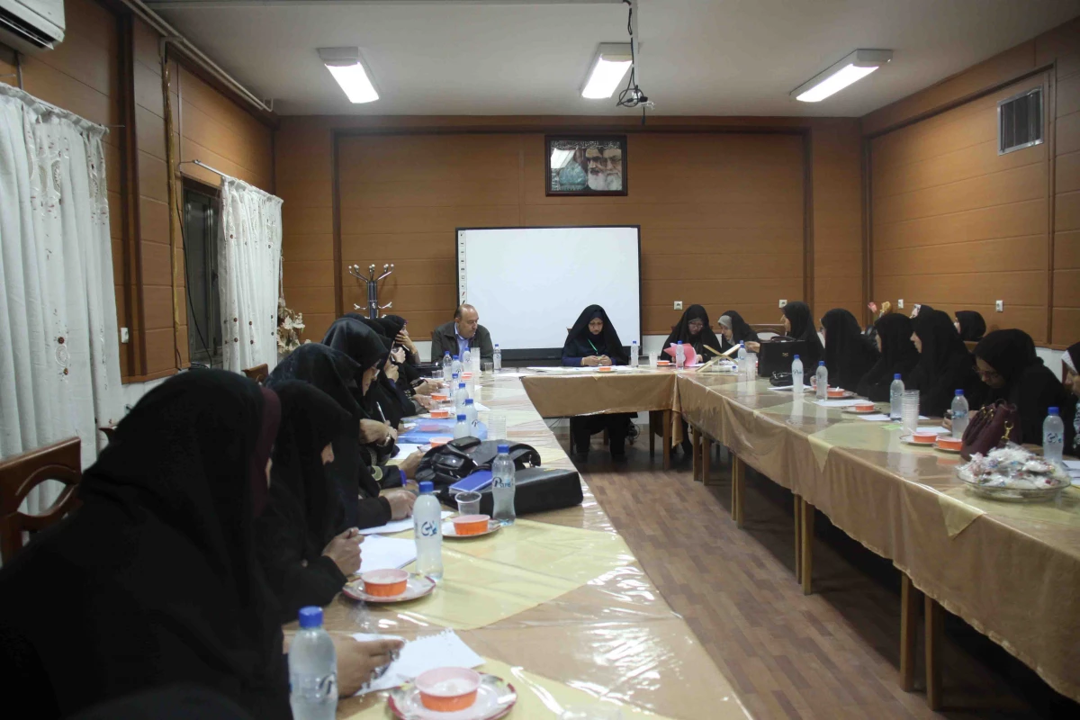 جلسه توجیهی سرپرستان با حضور جناب آقای میر معینی