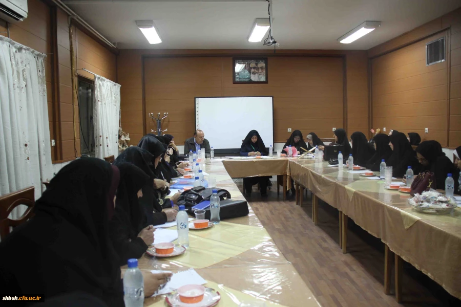 جلسه توجیهی سرپرستان با حضور جناب آقای میر معینی