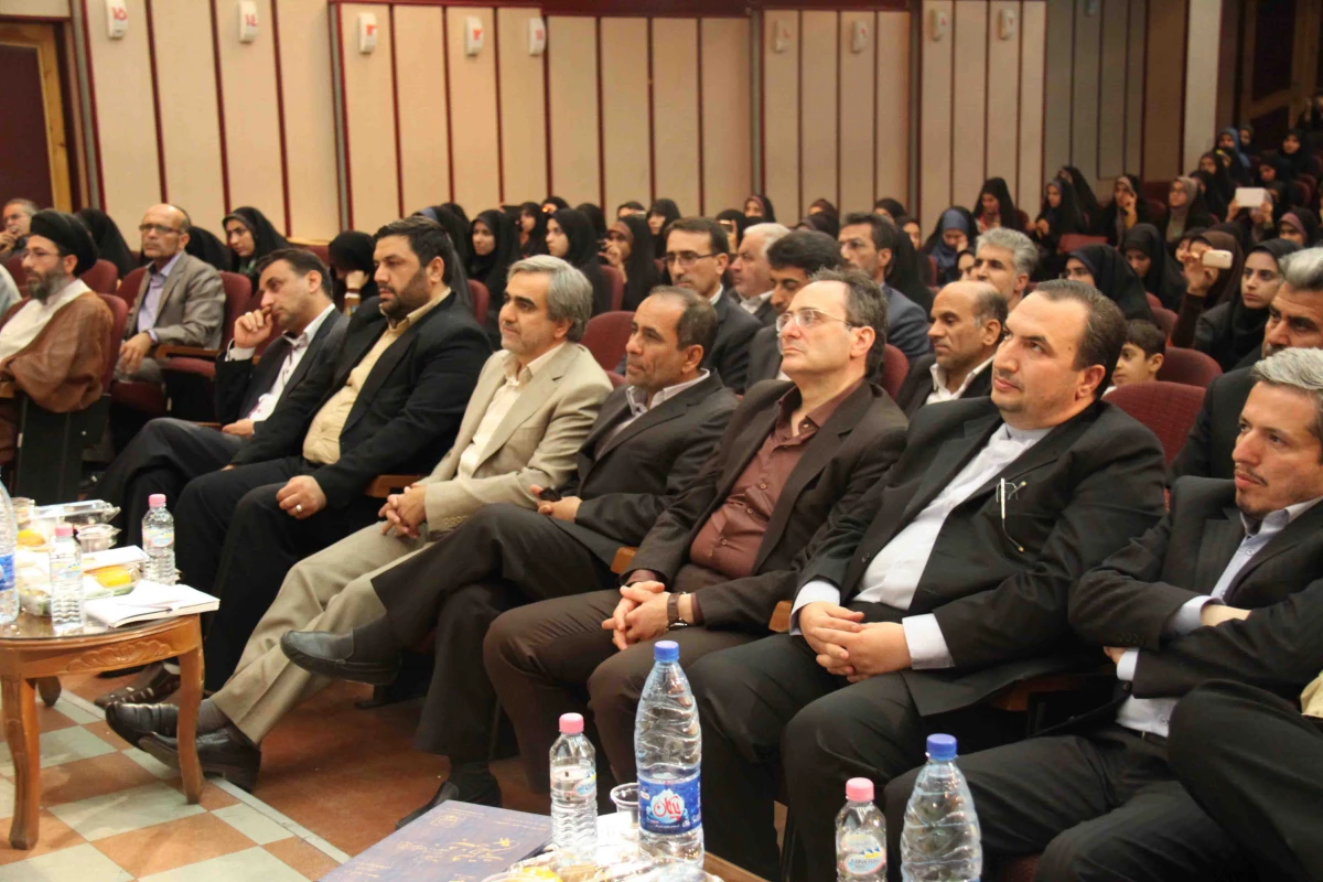 حضور مسئولین دانشگاه فرهنگیان و مسئولان استان فارس