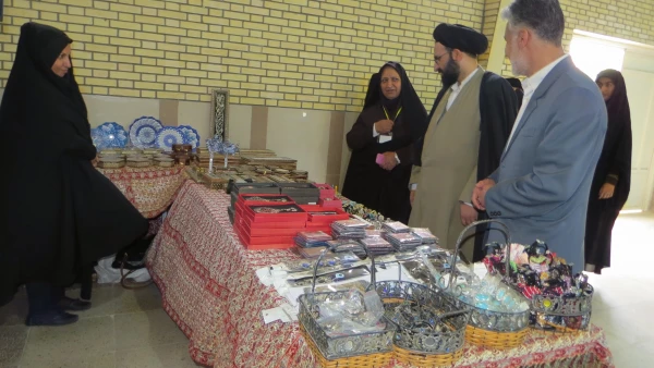 بازید حجت الاسلام دادگر از نمایشگاه