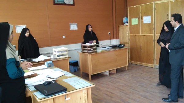 بازدید از قسمت های مختلف پردیس