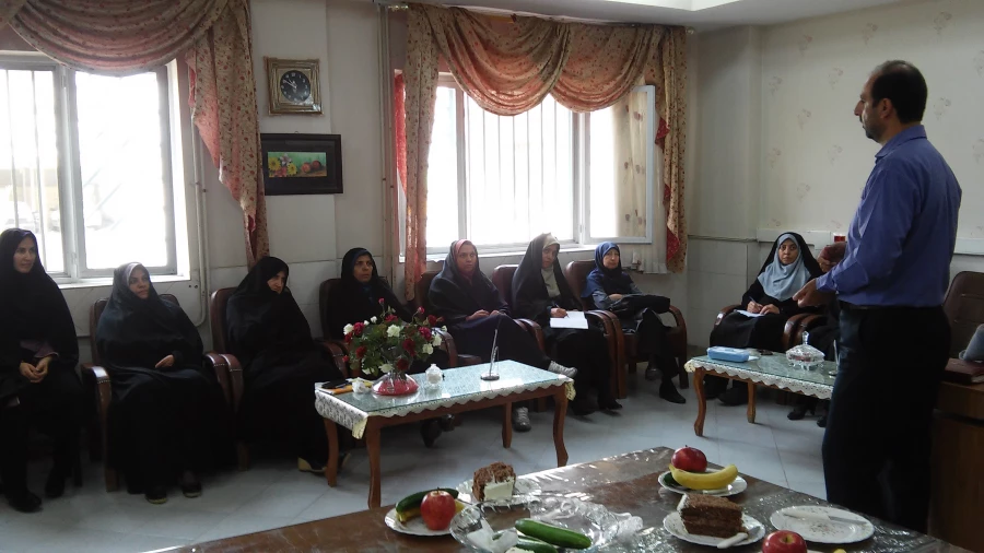 جلسه با همکاران بخش اداری