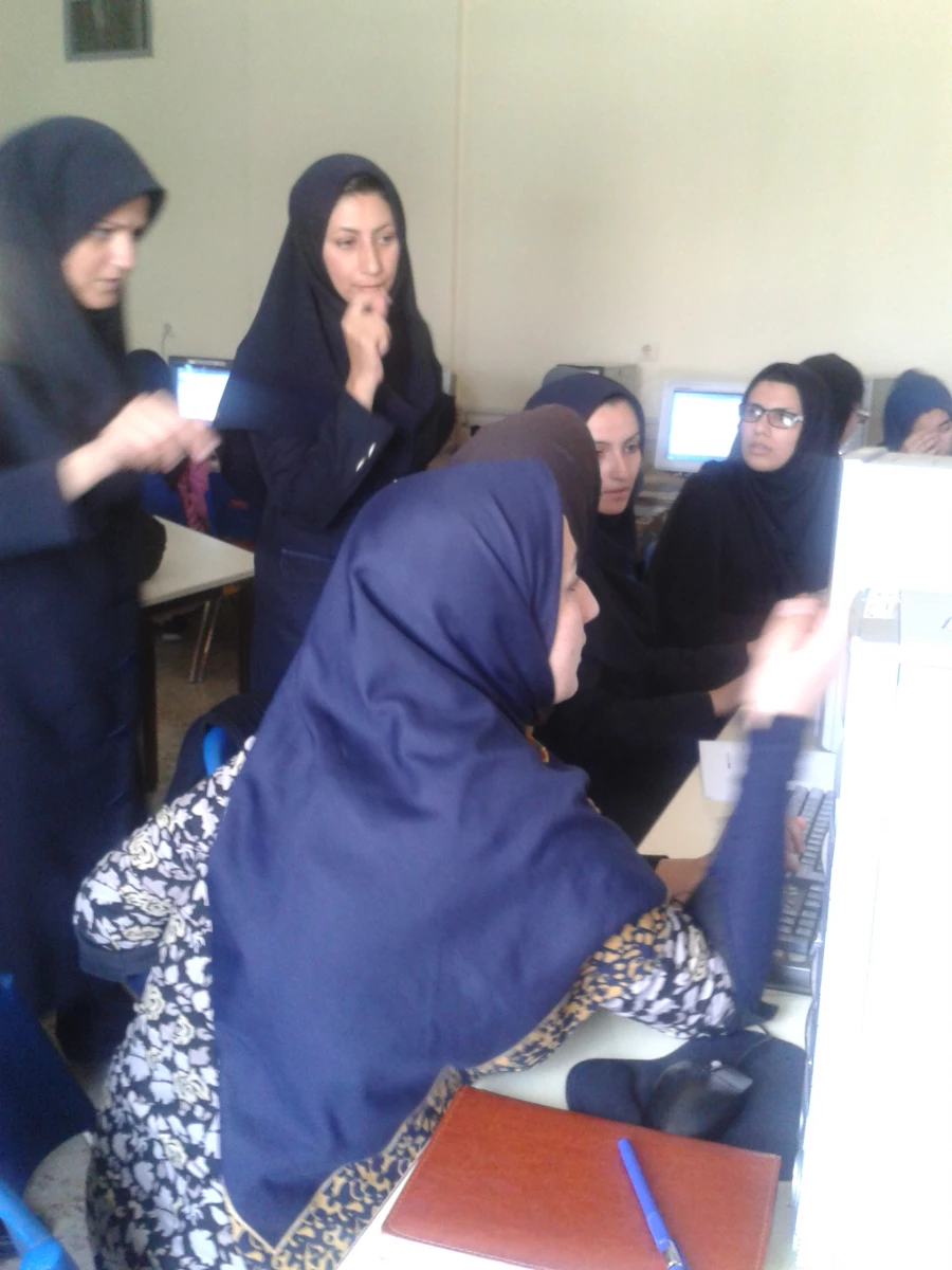 آشنایی با   نرم افزار  Maple