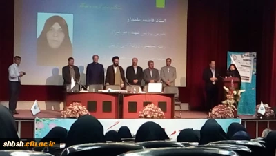 سرکارخانم علمدار و سرکار خانم دکتر رستگار نیک، برگزیدگان هفته آموزش دانشگاه فرهنگیان