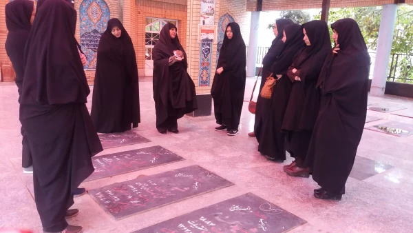 زیارت قبورشهدا