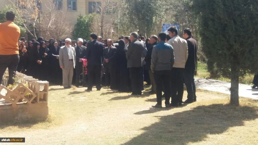 کلنگ زنی ساخت المان شهدای گمنام مدفون در پردیس شهید باهنر