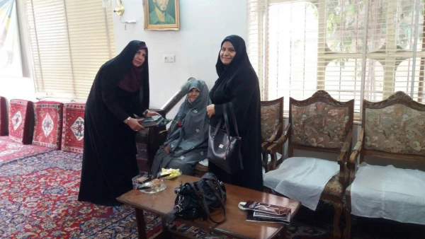 تکریم مادران وهمسران شهدا