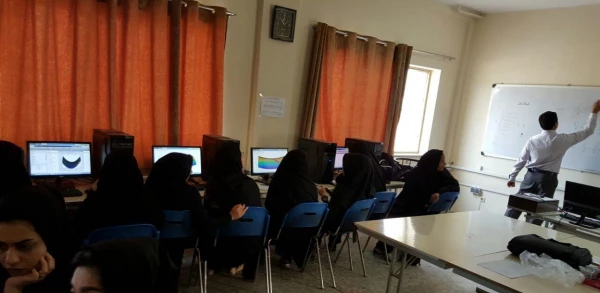 برگزاری کارگاه آموزشی نرم افزار matlab 4