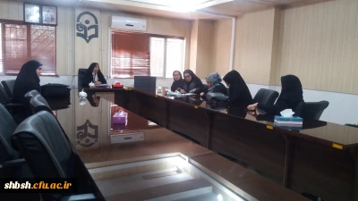 نشست خانم دکتر داودی با دانشجویان شاهد