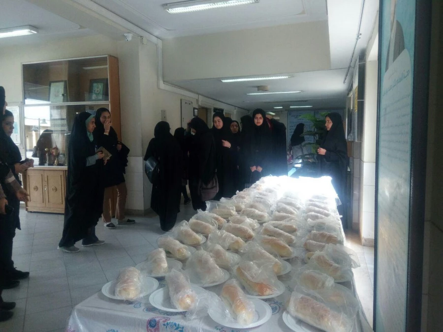 توزیع غذای سالم