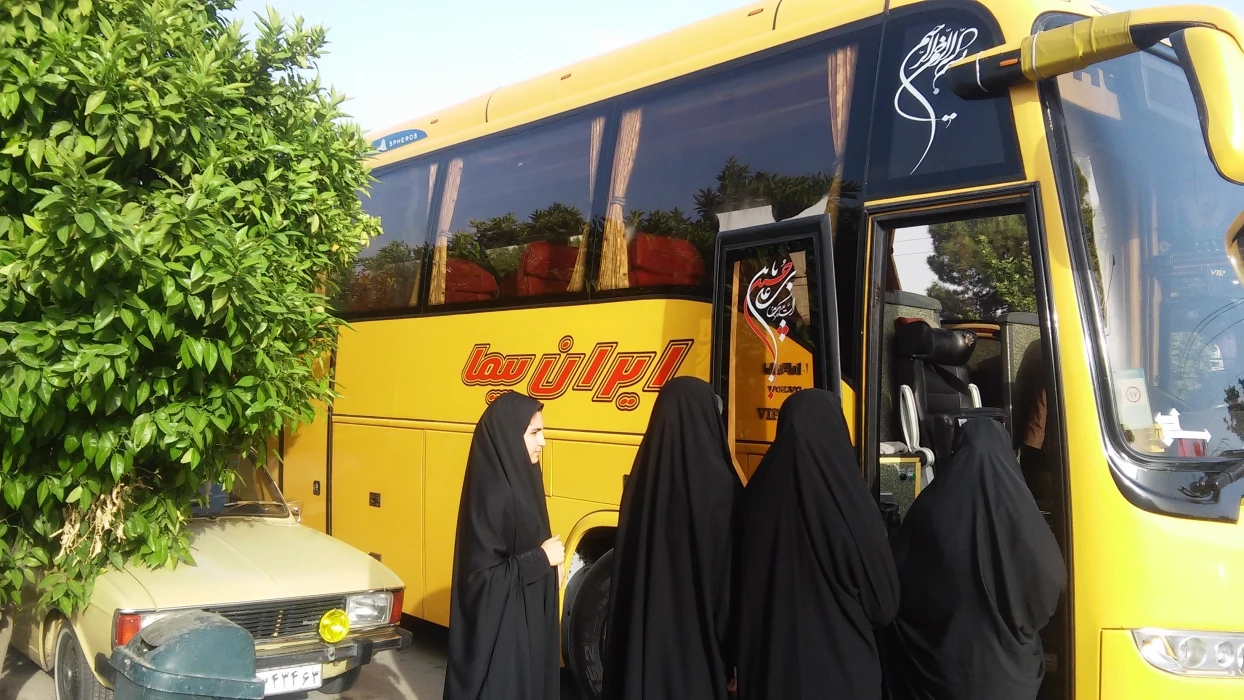 اعزام دانشجویان پردیس شهید باهنر جهت دیدار رهبری