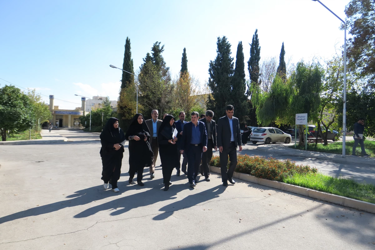 بازدید دکتر خنیفر، رئیس دانشگاه فرهنگیان از پردیس شهید باهنر فارس