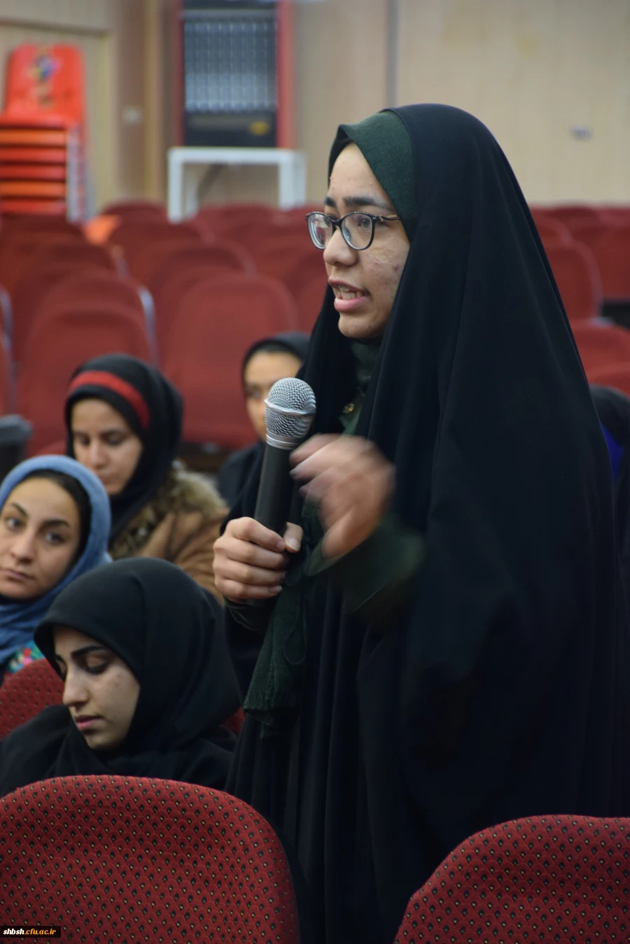 نشست دکتر کاوه مدیر کل امور اجتماعی دانشگاه فرهنگیان با دانشجویان پردیس شهید باهنر فارس