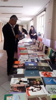 برگزاری نمایشگاه کتاب به مناسبت هفته مبارک وحدت