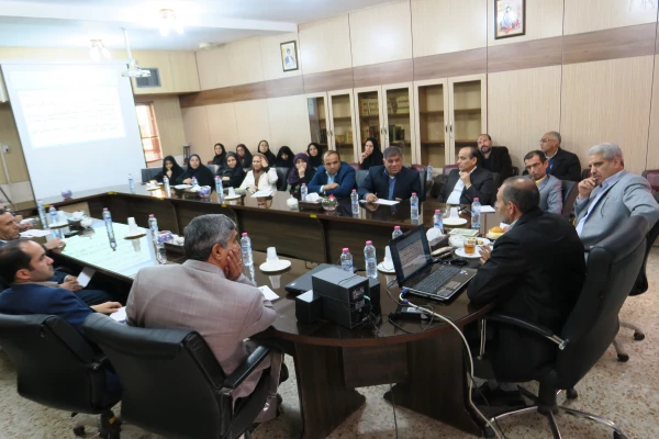 دوره توان افزایی سرپرستان شبانه روزی مناطق ده گانه( منطقه 4) فارس وبوشهر در پردیس شهید باهنر فارس(خواهران