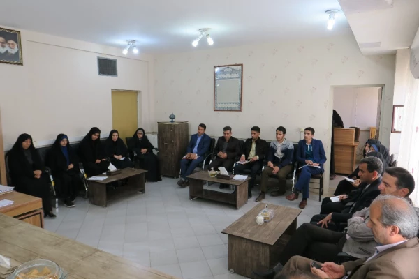 نشست دبیران واعضای شورای صنفی با معاون وومدیران امور دانشجویی سازمان مرکزی