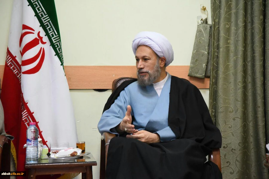 دیدار مسئولین دانشگاه فرهنگیان فارس با امام جمعه شیراز