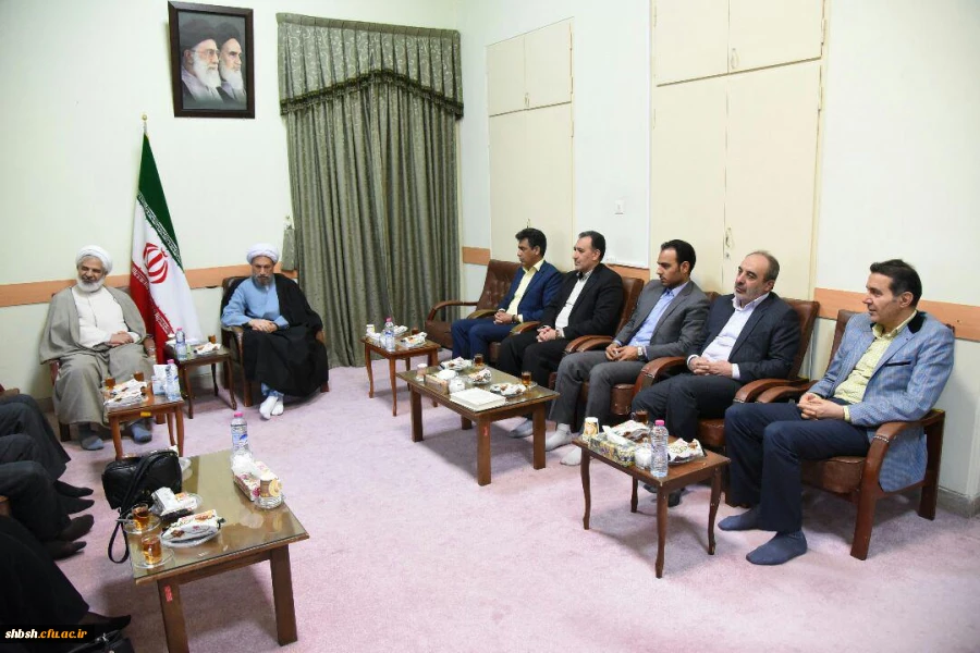 دیدار مسئولین دانشگاه فرهنگیان فارس با امام جمعه شیراز