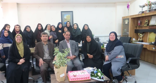 تکریم و بزرگداشت روز زن و مادر با حضور همکاران پردیس شهید باهنر فارس