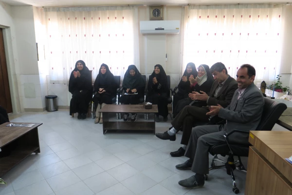 تکریم و بزرگداشت روز زن و مادر با حضور همکاران پردیس شهید باهنر فارس