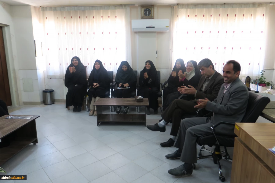 تکریم و بزرگداشت روز زن و مادر با حضور همکاران پردیس شهید باهنر فارس