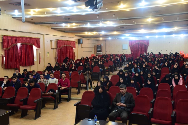 نشست علمی تخصصی اقتصاد مقاومتی و حمایت از کالای ایرانی