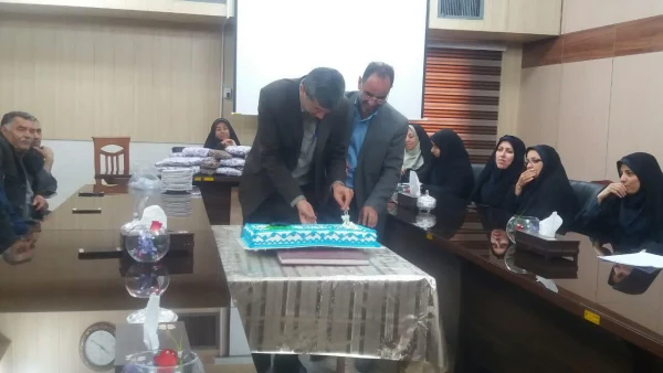 شورای اداری پردیس شهید باهنر بمناسبت قدر دانی از مقام پدر