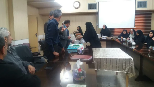 شورای اداری پردیس شهید باهنر بمناسبت قدر دانی از مقام پدر