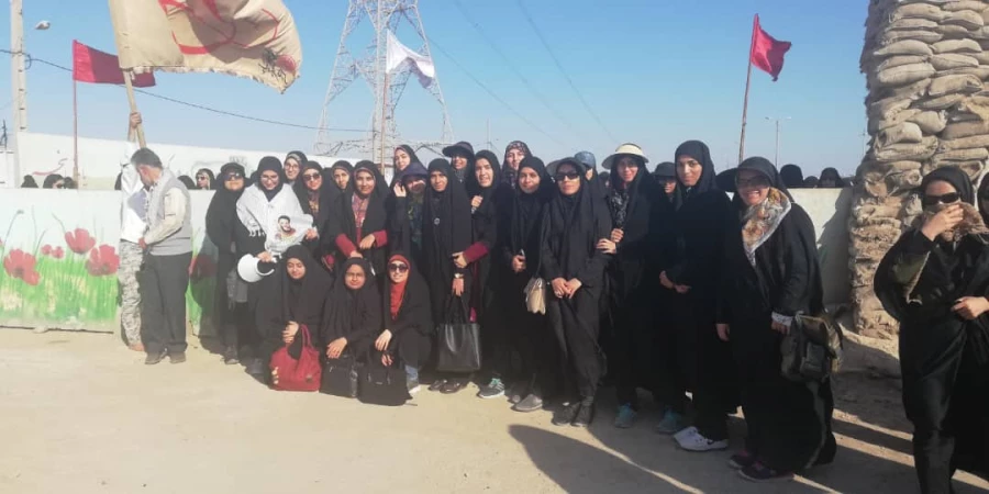 حضور کاروان راهیان نور دانشجویان پردیس شهید باهنر فارس در مناطق جنگی جنوب