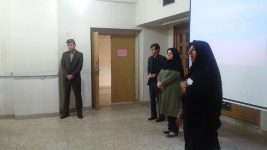 بازدید سرپرست و معاونان پردیس شهید باهنر فارس از اولین روز تشکیل کلاس ها ی درس بعد از تعطیلات نوروز