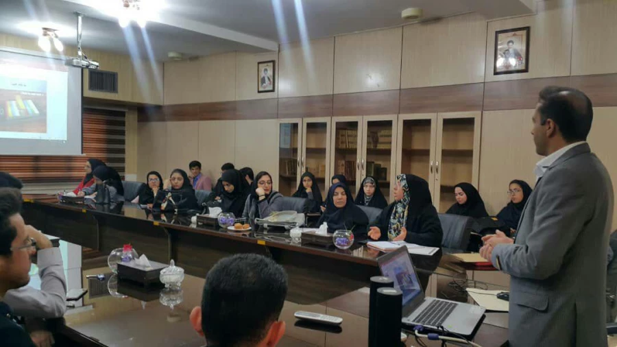 جلسه تقدیر و تشکر از مسئولان فناوری اطلاعات و هوشمند سازی دانشگاه فرهنگیان ( بمناسبت روز مهندس ) و همچنین دومین دوره آموزشی تولید محتوای الکترونیکی ویژه دانشجویان