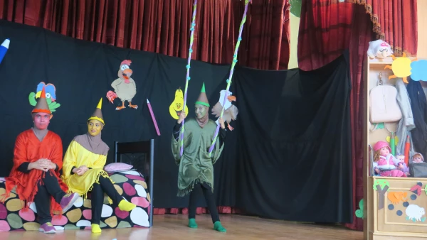 راهیابی گروه سرود و تئاتر پردیس شهید باهنر فارس به مرحله کشوری بیست و نهمین جشنواره فرهنگی هنری دانشگاه فرهنگیان