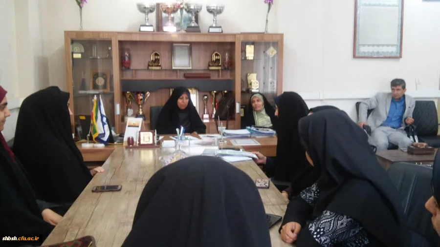 اواین جلسه شورای صنفی رفاهی پردیس شهید باهنر برگزار شد