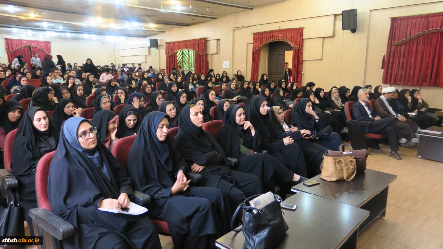 گردهمایی دانشجویان کارشناسی ارشد, کارشناس ناپیوسته و مهارت آموزان ماده 28 به مناسبت هفته سرامدی اموزش