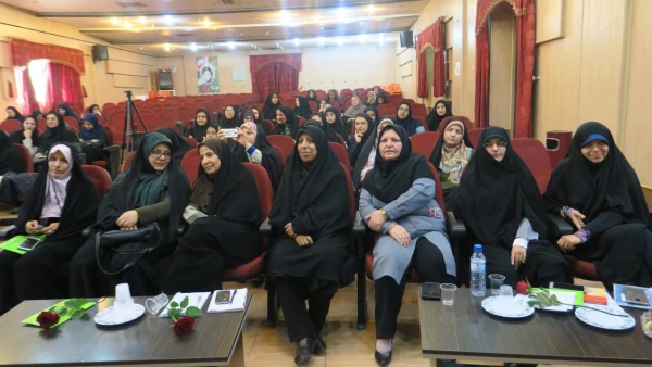 اولین همایش نومعلمان دانشگاه فرهنگیان فارس(خواهران)