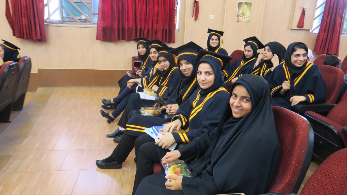 جشن دانش آموختگی دانشجومعلمان ورودی 94 پردیس شهید باهنر فارس برگزار شد