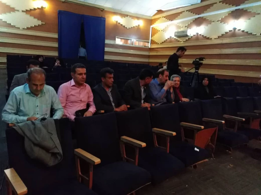 دومین روز برگزاری بیست و نهمین جشنواره فرهنگی دانشجومعلمان دانشگاه فرهنگیان بخش هنرهای گروهی تئاتر و سرود