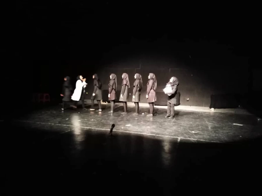 دومین روز برگزاری بیست و نهمین جشنواره فرهنگی دانشجومعلمان دانشگاه فرهنگیان بخش هنرهای گروهی تئاتر و سرود