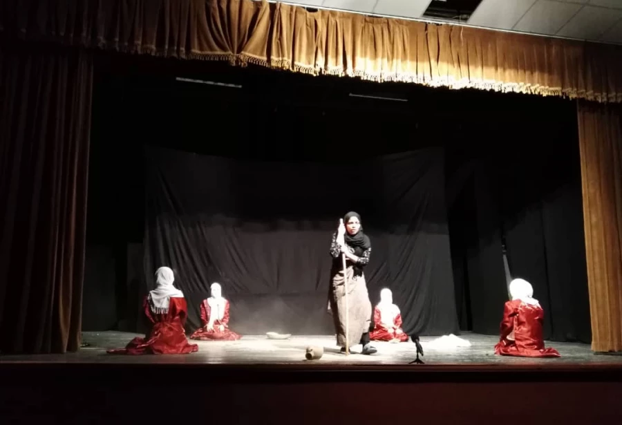 دومین روز برگزاری بیست و نهمین جشنواره فرهنگی دانشجومعلمان دانشگاه فرهنگیان بخش هنرهای گروهی تئاتر و سرود