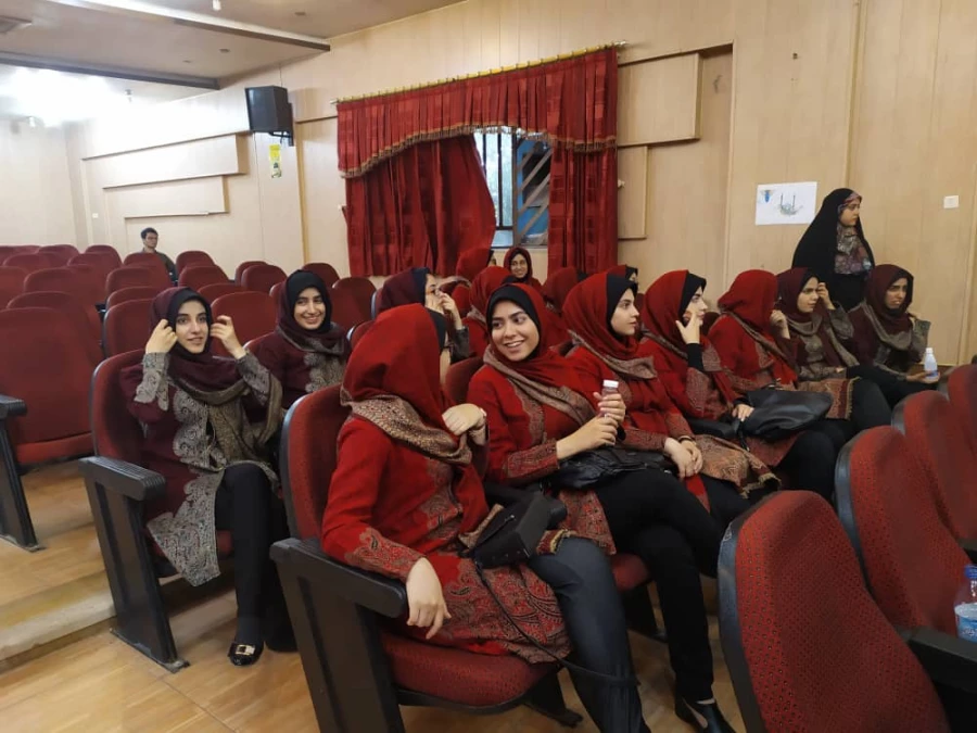 دومین روز برگزاری بیست و نهمین جشنواره فرهنگی دانشجومعلمان دانشگاه فرهنگیان بخش هنرهای گروهی تئاتر و سرود