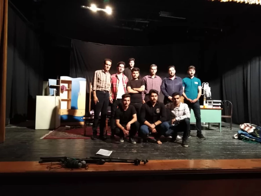 گزارش دومین روز برگزاری جشنواره تئاتر و سرود دانشگاه فرهنگیان بخش برادران - شیراز تیرماه 98