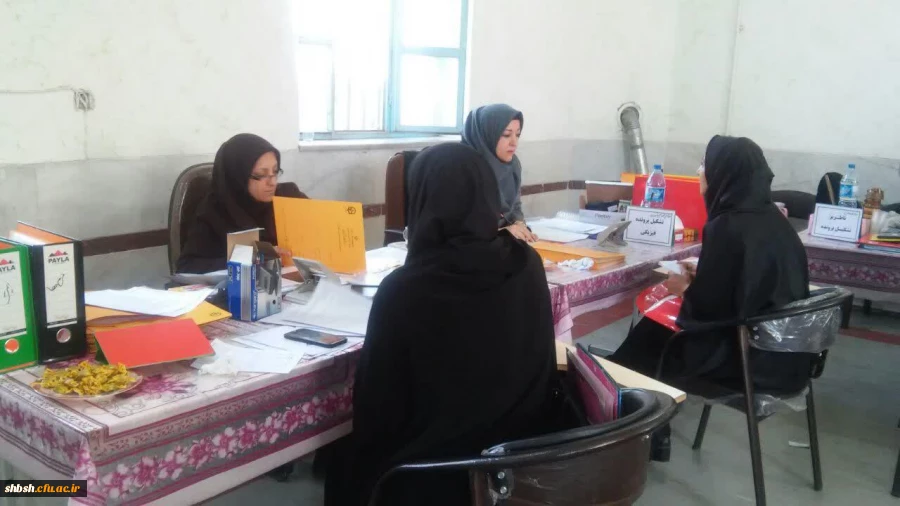 ثبت نام دانشجویان جدید الورود در پردیس شهید باهنر فارس 3