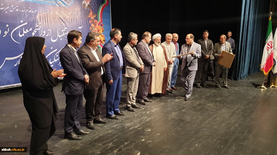 آیین استقبال از دانشجومعلمان جدید الورود دانشگاه فرهنگیان فارس ،پردیس ها و مراکز این استان برگزار گردید 7