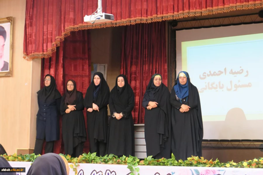 جلسه توجیهی دانشجومعلمان ورودی 98 11