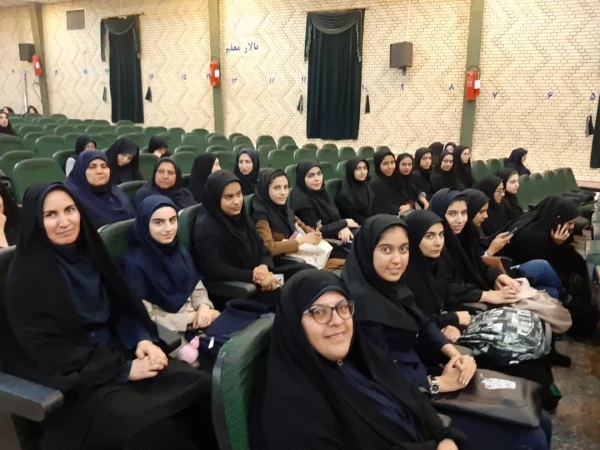 شرکت دانشجویان رشته زیست شناسی ورودی ۹۸ پردیس شهید باهنر در همایش هفته "بهداشت روان" اداره کل آموزش و پرورش فارس 2