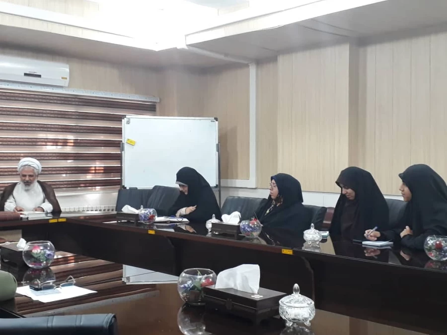 اولین جلسه کار گروه طرح علمی و پژوهشی بینش مطهر پردیس شهید باهنر در سال تحصیلی جدید 4