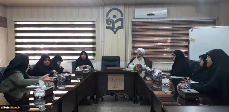 اولین جلسه کار گروه طرح علمی و پژوهشی بینش مطهر پردیس شهید باهنر در سال تحصیلی جدید 5