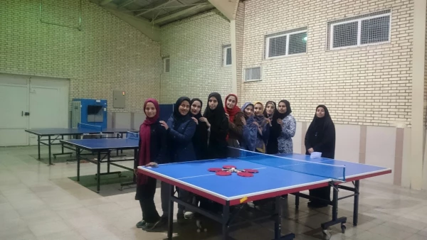 برگزاری مسابقات هفته تربیت بدنی در پردیس شهید باهنر 5