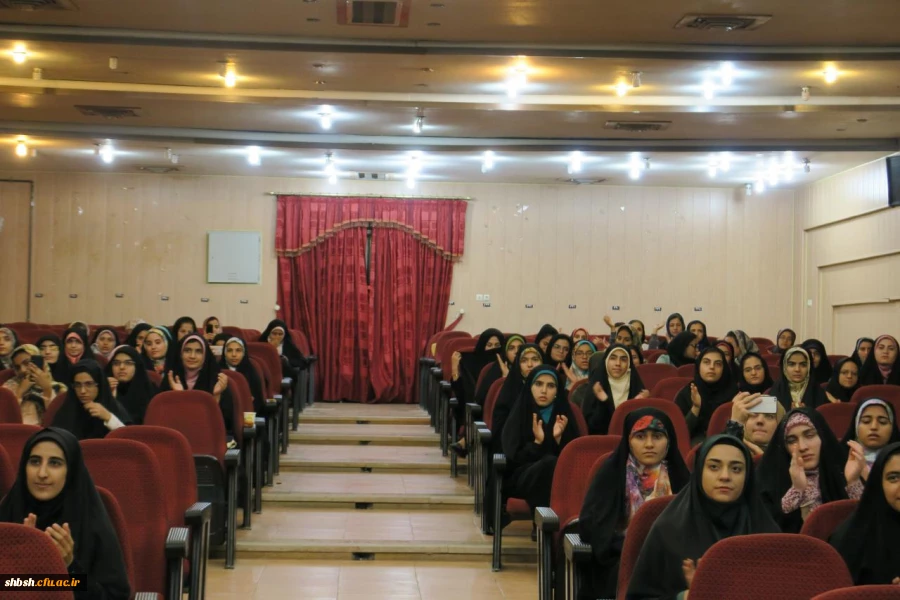 جشن آغـاز امامت حضرت ولی عصر(عج) با حضور پرشور دانشجومعلمان در سالن اجتماعات پردیس شهید باهنر برگزار شد 2